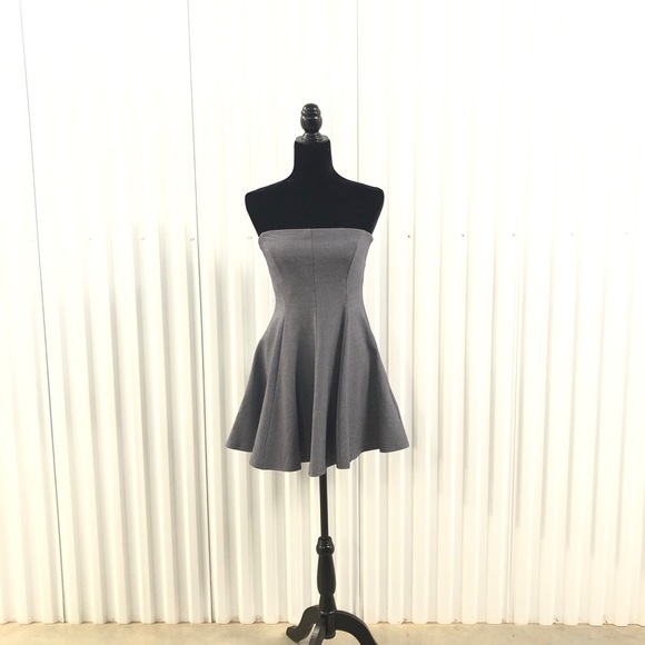 Lulu’s Pre-owned - Picture 3 of 3